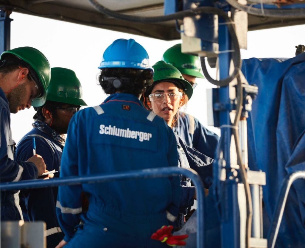 Analisis mendalam tentang schlumberger gaji untuk berbagai level posisi dan departemen